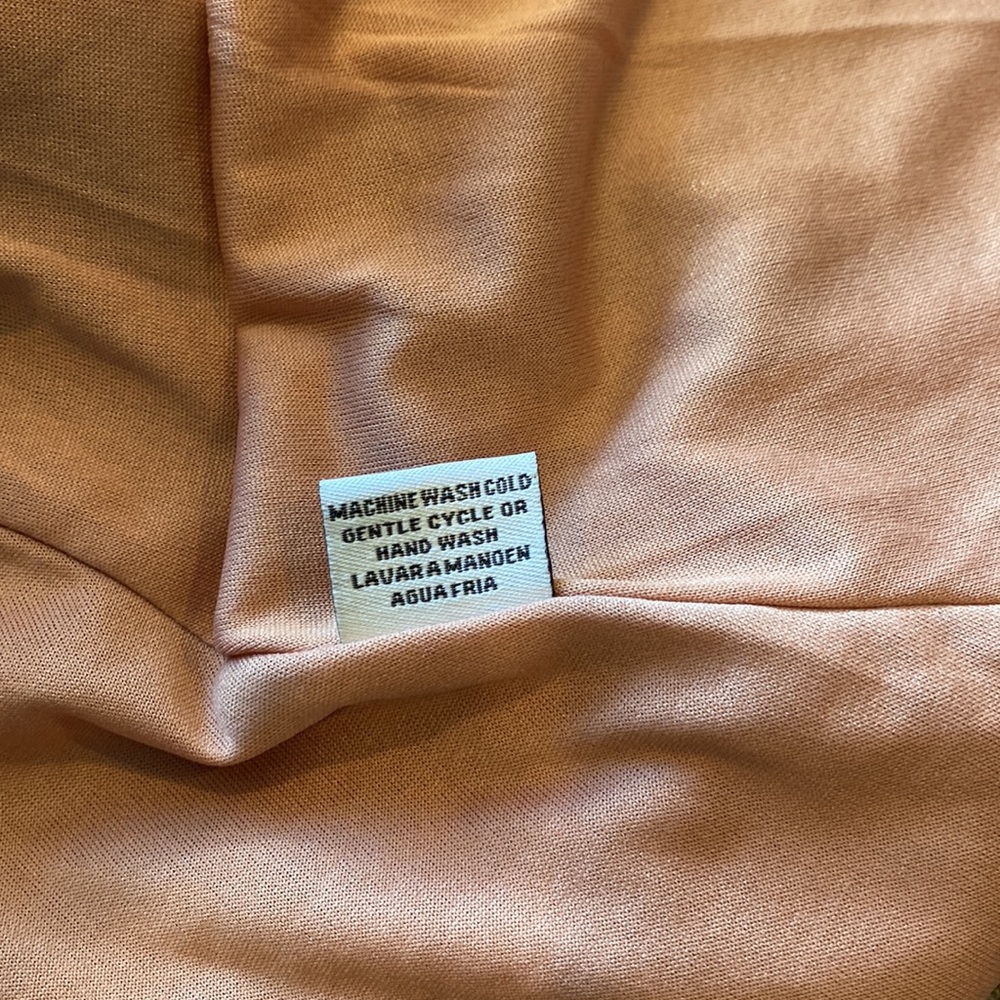 Light pink collard women’s dress with back slit - Picture 7 of 9